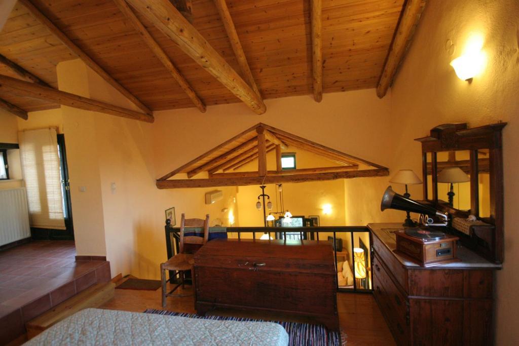 Agathes Traditional Houses Kastellos Room photo