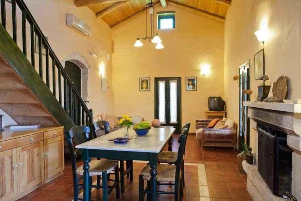 Agathes Traditional Houses Kastellos Exterior photo